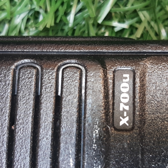 TEKK  X-700 UHF handheld portable radio - Picture 6 of 8